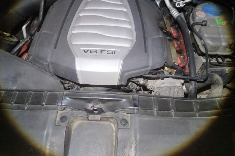 Used Audi A6L 2012 30 FSI Comfort Model Engine Bay