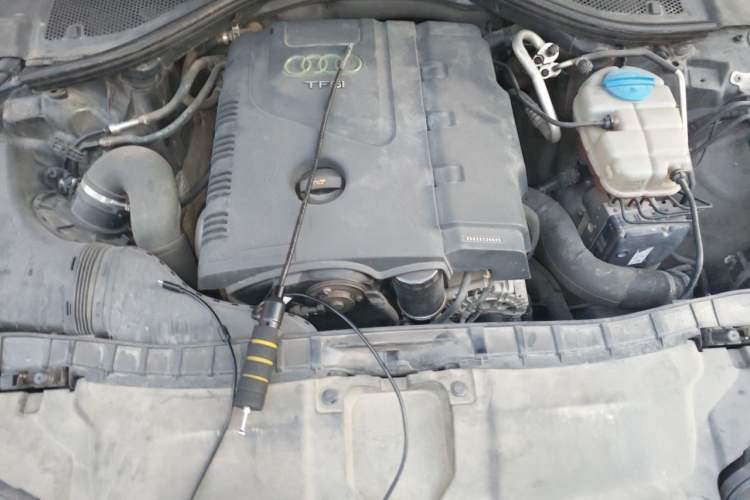 Used Audi A6L 2012 TFSI Standard Model Engine Bay