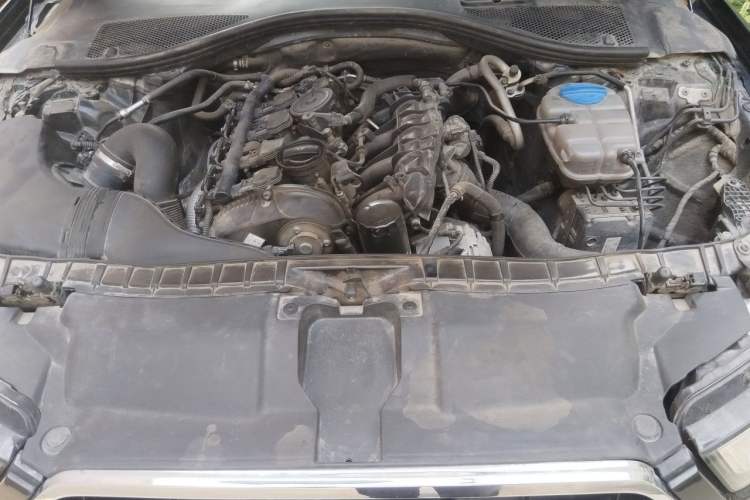Used Audi A6L 2012 TFSI Manual Base Model Engine Bay
