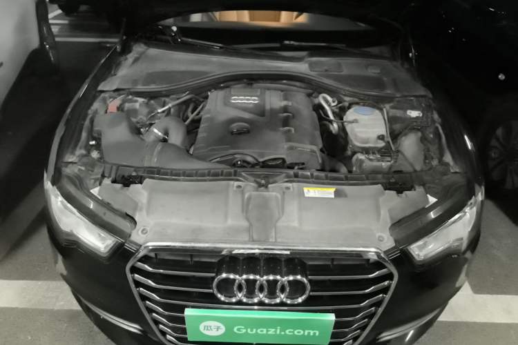 Used Audi A6L 2012 TFSI Standard Model Engine Bay