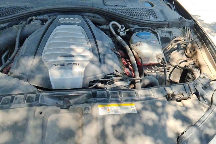Used Audi A6L 2012 30 FSI Comfort Model Engine Bay Left