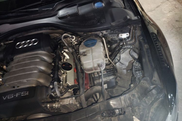 Used Audi A6L 2012 35 FSI Comfort Model Engine Bay Left