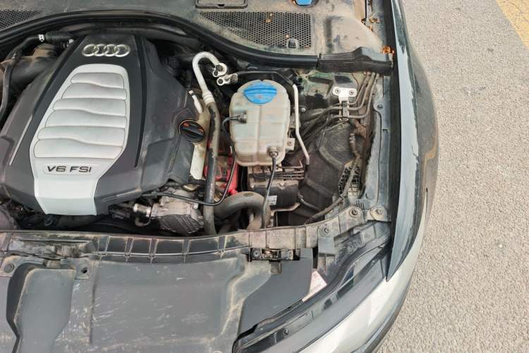 Used Audi A6L 2012 30 FSI Luxury Model Engine Bay Left
