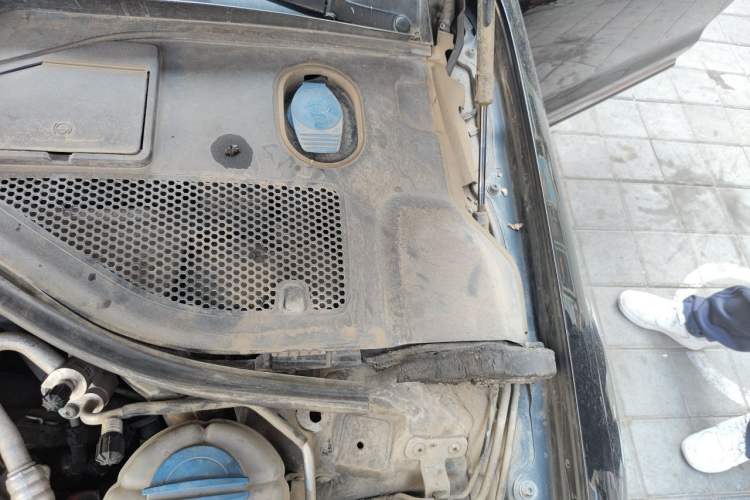 Used Audi A6L 2012 30 FSI Comfort Model Engine Bay Left