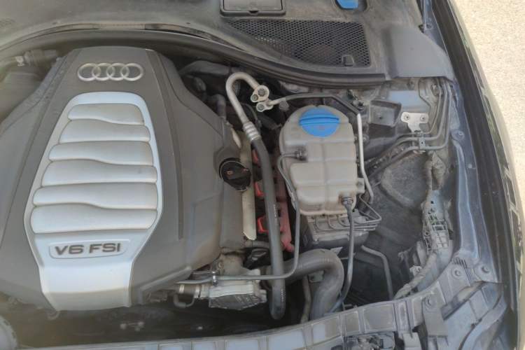 Used Audi A6L 2012 30 FSI Luxury Model Engine Bay Left