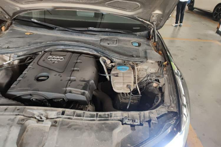Used Audi A6L 2012 TFSI Comfort Model Engine Bay Left