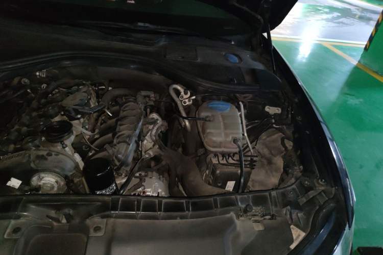 Used Audi A6L 2012 TFSI Standard Model Engine Bay Left
