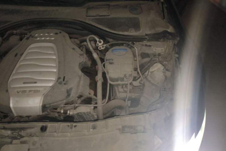 Used Audi A6L 2012 30 FSI Luxury Model Engine Bay Left