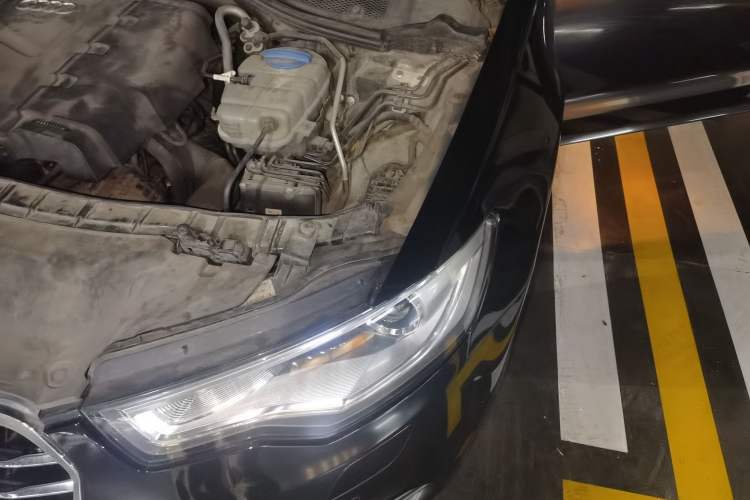 Used Audi A6L 2012 TFSI Standard Model Engine Bay Left
