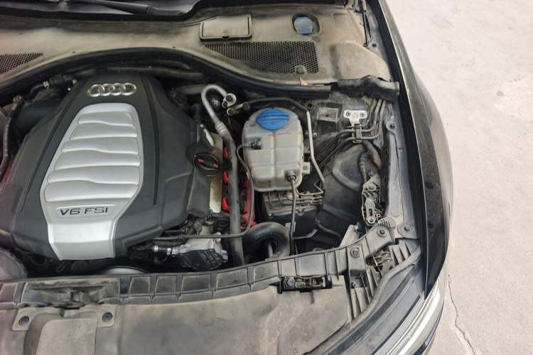 Used Audi A6L 2012 30 FSI Technology Edition Engine Bay Left