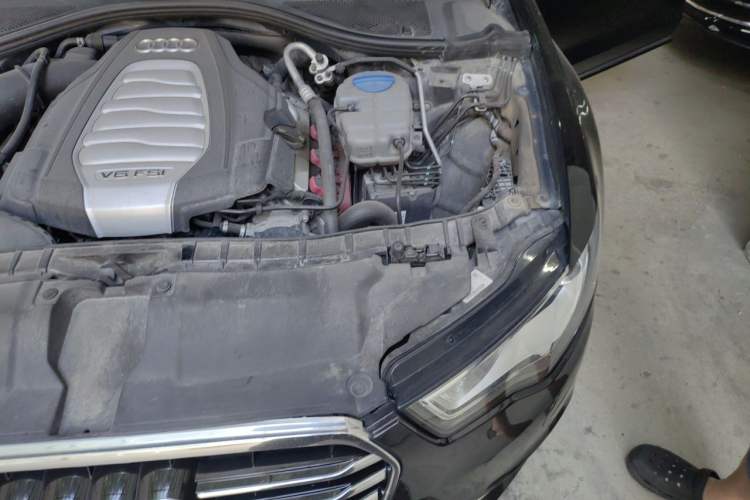 Used Audi A6L 2012 30 FSI Technology Edition Engine Bay Left