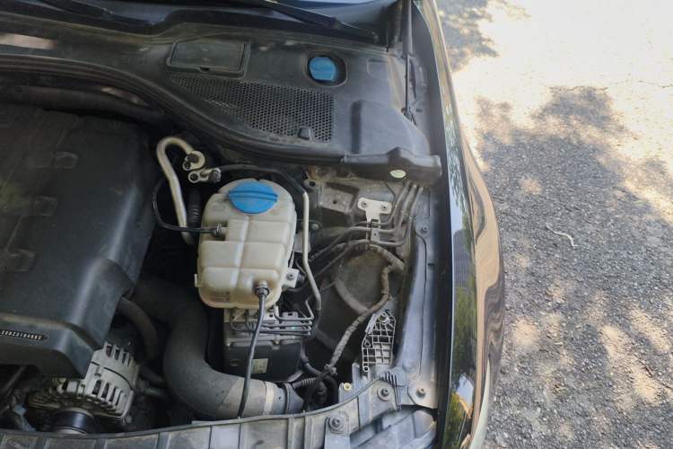 Used Audi A6L 2012 TFSI Comfort Model Engine Bay Left