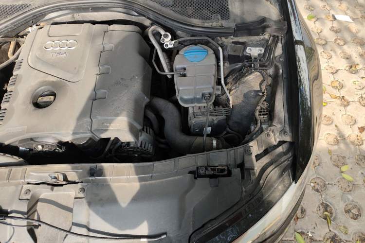 Used Audi A6L 2012 TFSI Standard Model Engine Bay Left