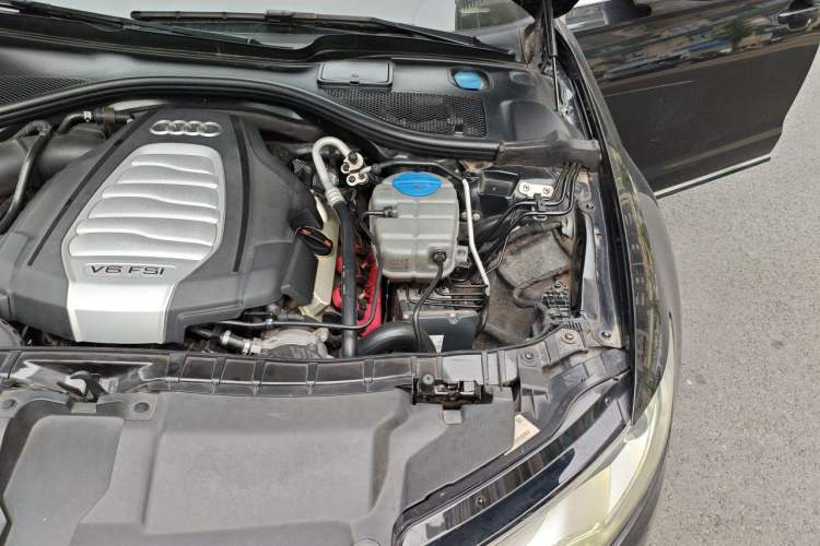 Used Audi A6L 2012 30 FSI Comfort Model Engine Bay Left
