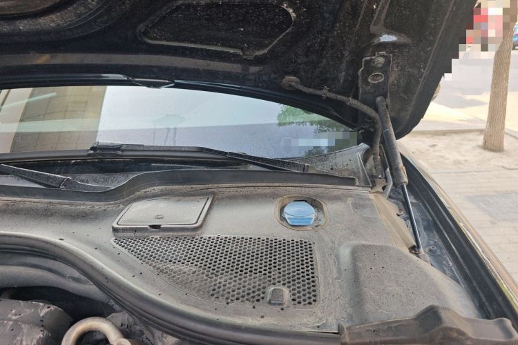 Used Audi A6L 2012 TFSI Standard Model Engine Bay Left