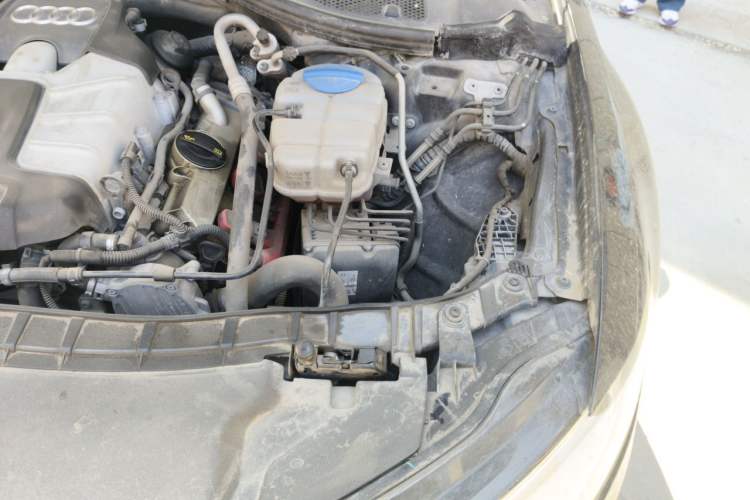 Used Audi A6L 2012 50 TFSI quattro Luxury Model Engine Bay Left