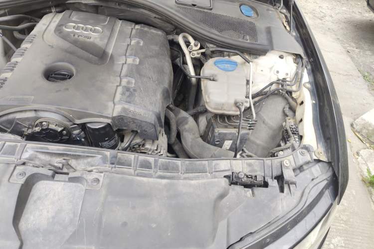 Used Audi A6L 2012 TFSI Standard Model Engine Bay Left