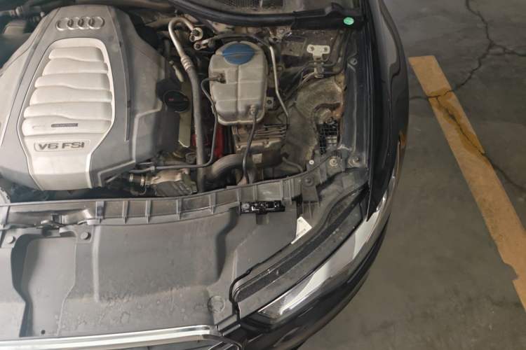 Used Audi A6L 2012 30 FSI Technology Edition Engine Bay Left
