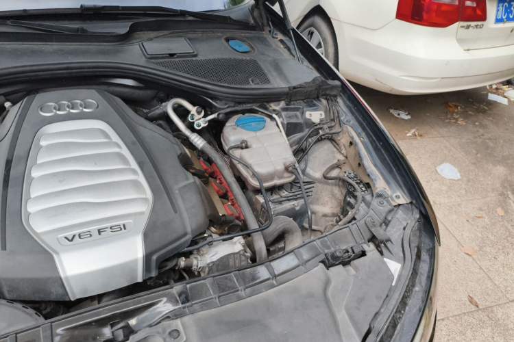 Used Audi A6L 2012 30 FSI Technology Edition Engine Bay Left