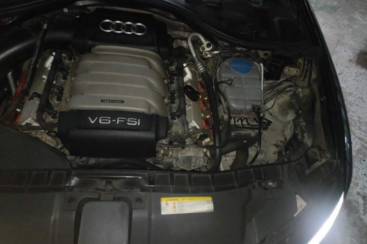 Used Audi A6L 2012 35 FSI Luxury Model Engine Bay Left