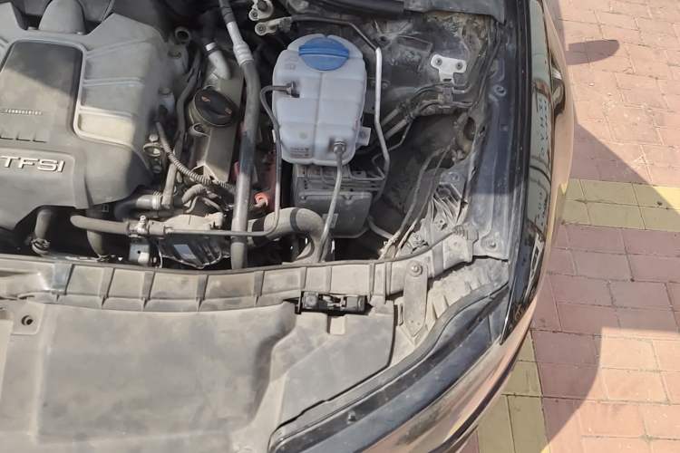 Used Audi A6L 2012 50 TFSI quattro Luxury Model Engine Bay Left
