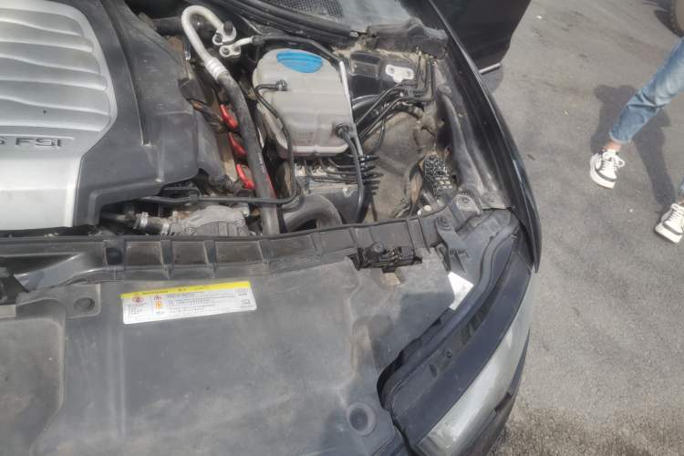 Used Audi A6L 2012 30 FSI Comfort Model Engine Bay Left