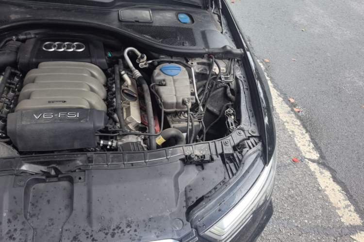 Used Audi A6L 2012 35 FSI Luxury Model Engine Bay Left