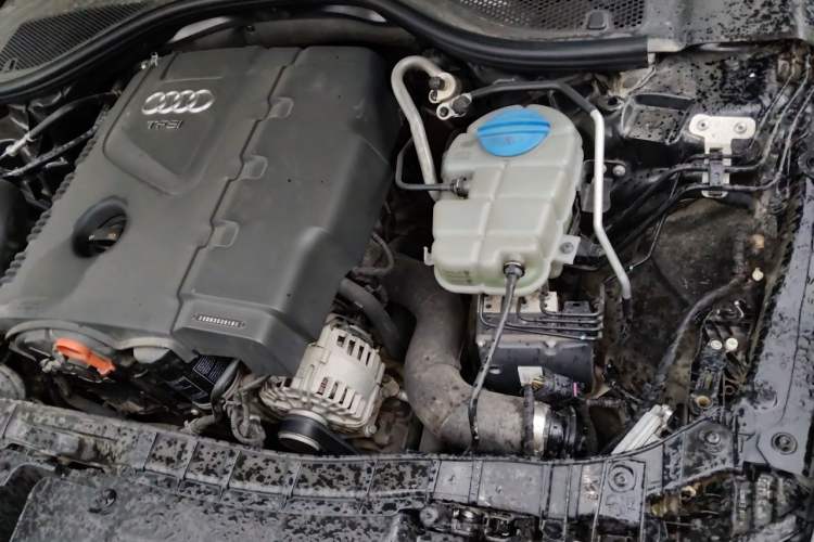Used Audi A6L 2012 TFSI Standard Model Engine Bay Left