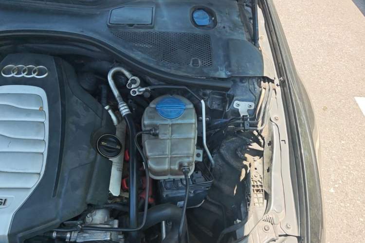 Used Audi A6L 2012 30 FSI Luxury Model Engine Bay Left