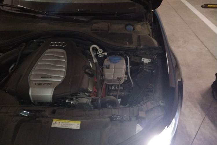 Used Audi A6L 2012 30 FSI Technology Edition Engine Bay Left