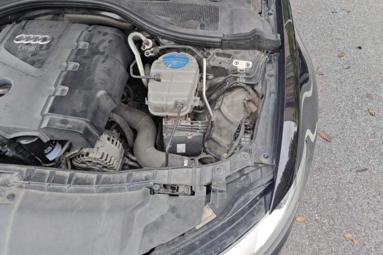 Used Audi A6L 2012 TFSI Standard Model Engine Bay Left