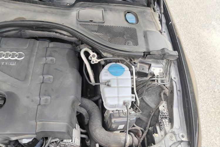 Used Audi A6L 2012 TFSI Standard Model Engine Bay Left