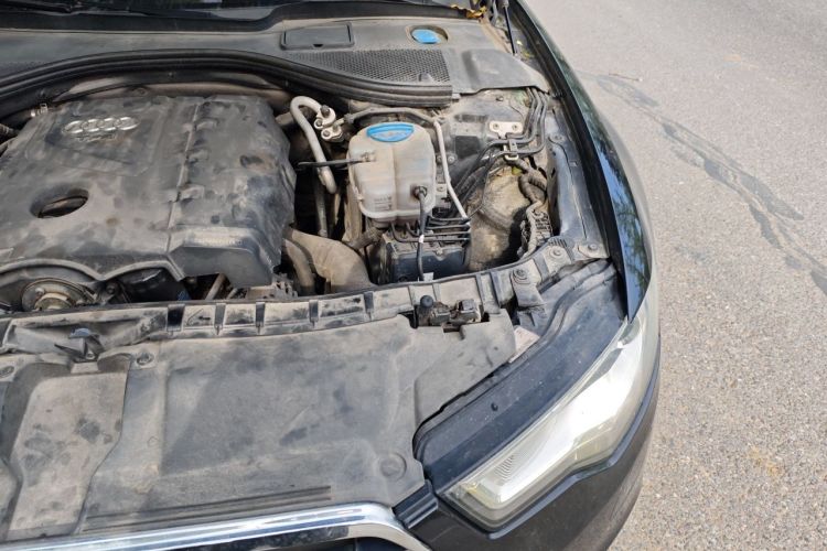 Used Audi A6L 2012 TFSI Standard Model Engine Bay Left