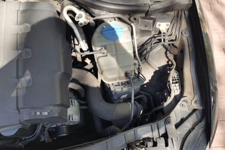 Used Audi A6L 2012 TFSI Standard Model Engine Bay Left