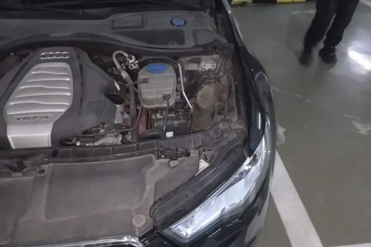 Used Audi A6L 2012 30 FSI Technology Edition Engine Bay Left