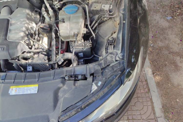Used Audi A6L 2012 50 TFSI quattro Luxury Model Engine Bay Left