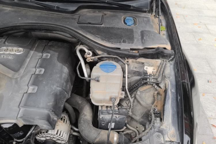 Used Audi A6L 2012 TFSI Standard Model Engine Bay Left