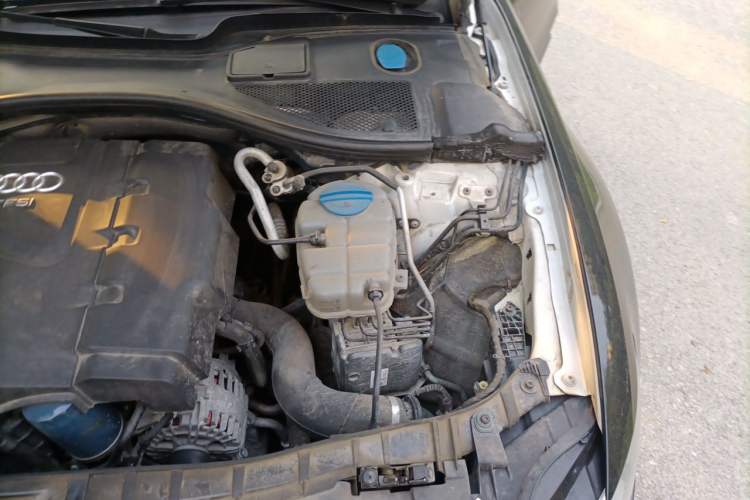 Used Audi A6L 2012 TFSI Standard Model Engine Bay Left