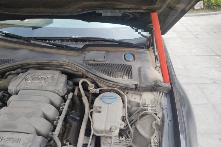 Used Audi A6L 2012 35 FSI Comfort Model Engine Bay Left
