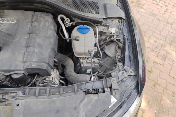 Used Audi A6L 2012 TFSI Standard Model Engine Bay Left