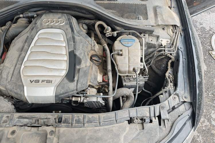 Used Audi A6L 2012 30 FSI Comfort Model Engine Bay Left