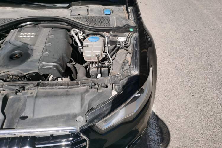 Used Audi A6L 2012 TFSI Standard Model Engine Bay Left