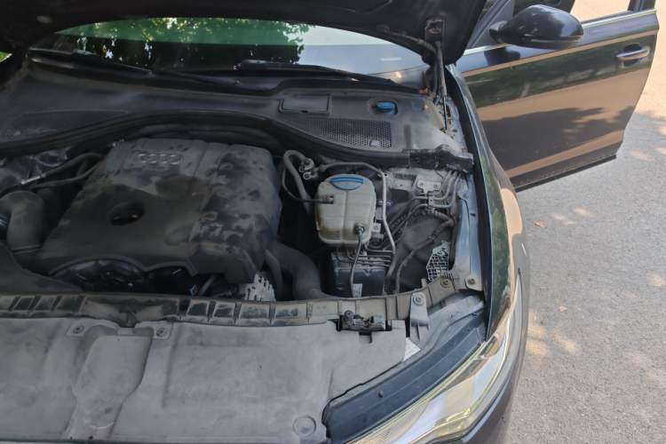 Used Audi A6L 2012 TFSI Standard Model Engine Bay Left