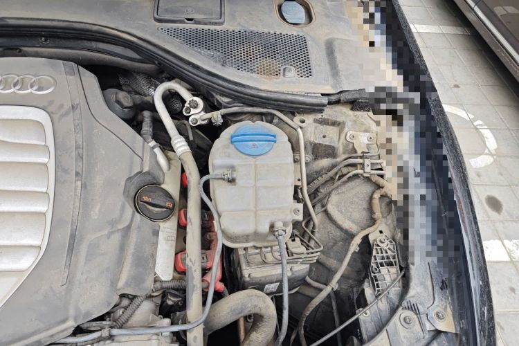 Used Audi A6L 2012 30 FSI Technology Edition Engine Bay Left