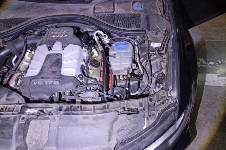 Used Audi A6L 2012 50 TFSI quattro Luxury Model Engine Bay Left