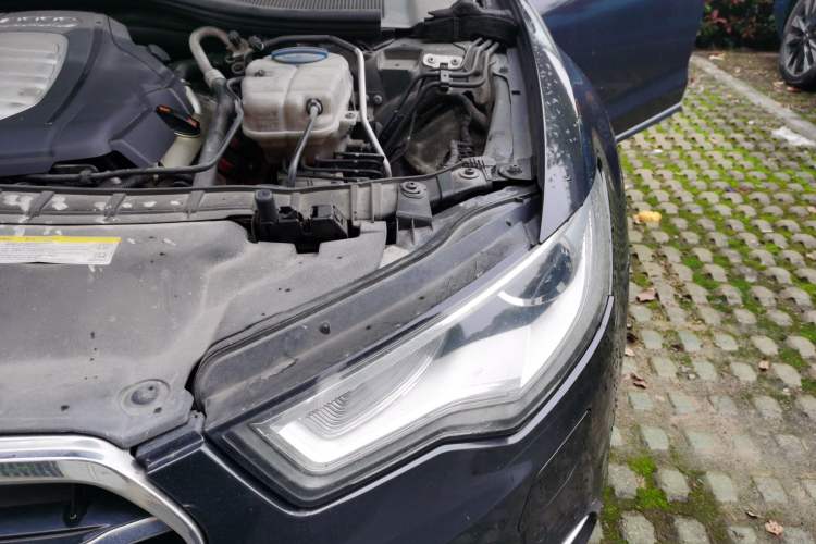 Used Audi A6L 2012 30 FSI Technology Edition Engine Bay Left