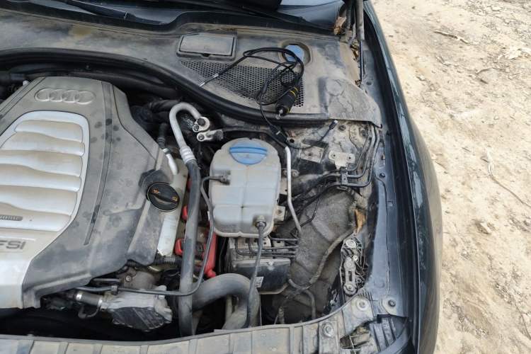 Used Audi A6L 2012 30 FSI Comfort Model Engine Bay Left