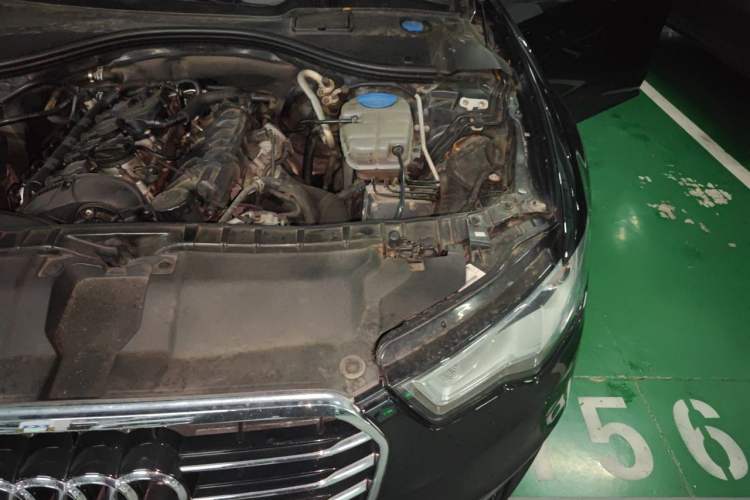 Used Audi A6L 2012 TFSI Standard Model Engine Bay Left