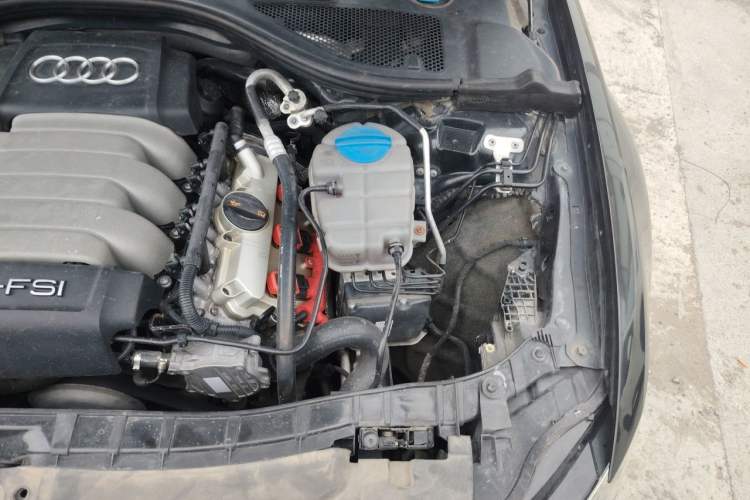 Used Audi A6L 2012 35 FSI Comfort Model Engine Bay Left