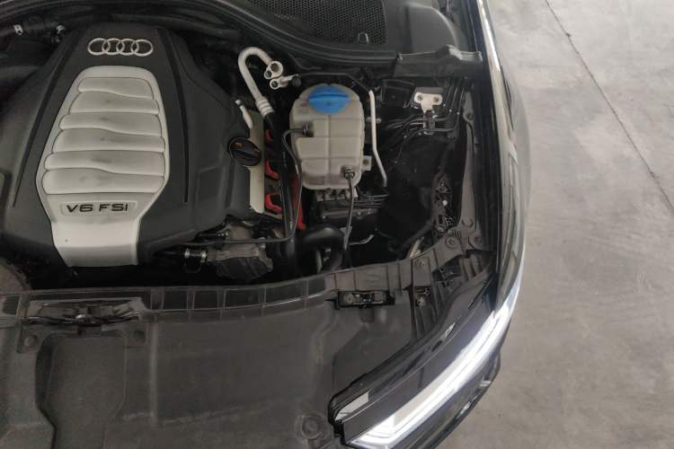 Used Audi A6L 2012 30 FSI Luxury Model Engine Bay Left